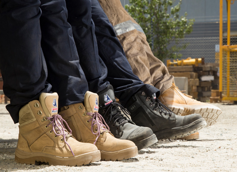 Safety Shoes - 3 Reasons to Use Steel Toe Boots and Shoes