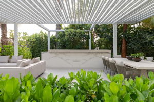 Tips To Hire The Right Designer For A Truly High-End Outdoor Kitchen